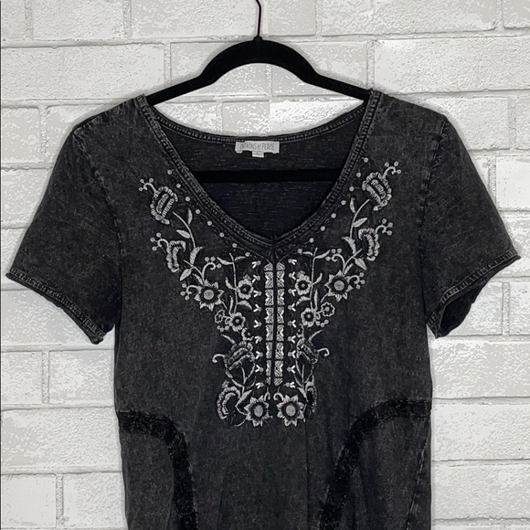 Patrons of Peace Black Faded Patterned Tee - Picture 3 of 9